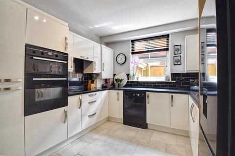 3 bedroom semi-detached house for sale, Beacon Oak Road, Tenterden