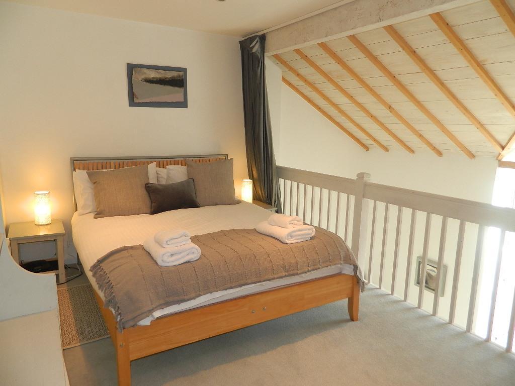 Bedroom 1.JPG
