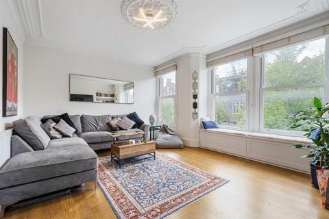 1 bedroom flat to rent, Agincourt Road, Hampstead, NW3