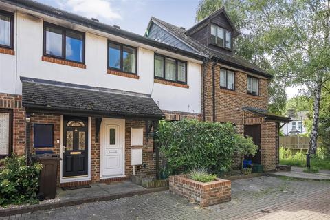 3 bedroom terraced house for sale, Vellum Drive, Carshalton