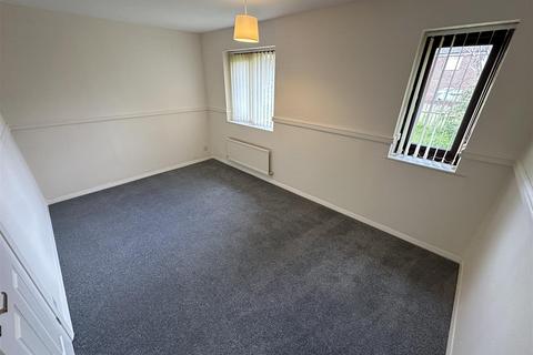 2 bedroom property to rent, Cheviot Gate, Low Moor, Bradford