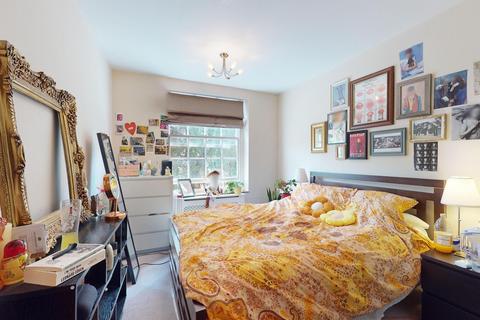 2 bedroom flat to rent, Carlton Hill