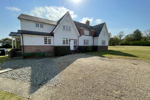 5 bedroom detached house to rent, Woodrolfe Farm Lane, Tollesbury, CM9