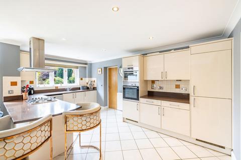 5 bedroom link detached house for sale, Fenemore Road, Kenley, CR8