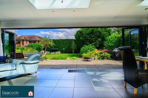 6 bedroom detached house for sale, Park Street Lane, Park Street AL2