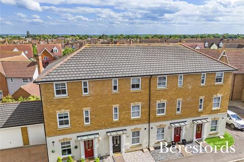 3 bedroom terraced house for sale, Almond Road, Dunmow, CM6