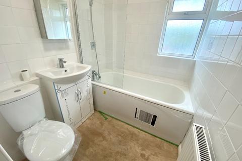 undefined, Thackeray Drive, Tamworth, B79