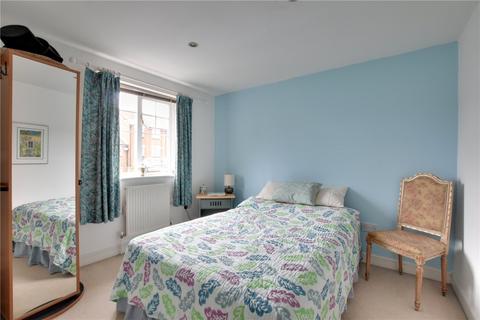 38 Elizabeth Fry Place, London, SE18 4LA