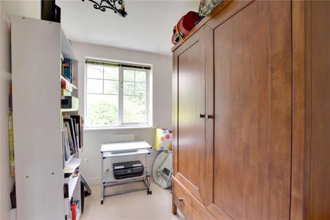38 Elizabeth Fry Place, London, SE18 4LA