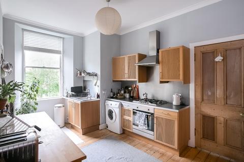 2 bedroom flat for sale, Broughton Road, Broughton, Edinburgh, EH7