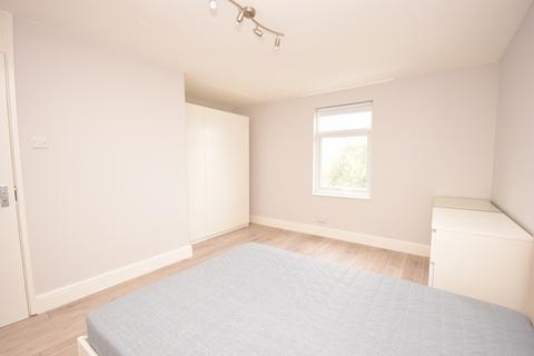 1 bedroom in a house share to rent, Pattocks, Basildon SS14