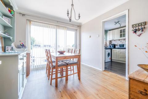 3 bedroom terraced house for sale, Willow Way, Farnham, Surrey, GU9