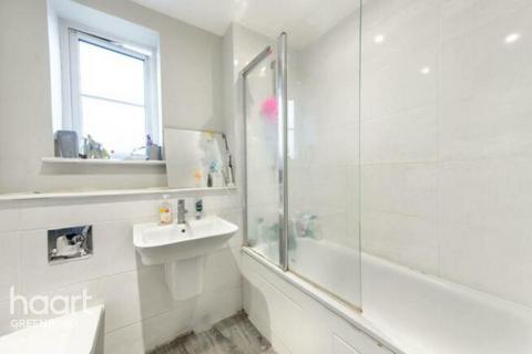 3 bedroom end of terrace house for sale, Ealing Road, Northolt