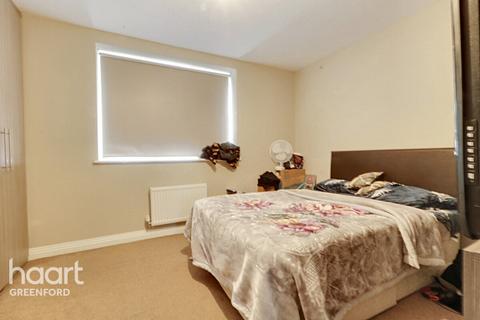 3 bedroom end of terrace house for sale, Ealing Road, Northolt