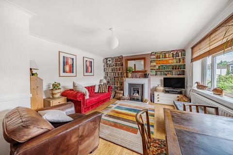2 Stanley Road, London, N10 2HU