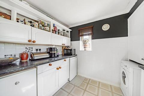 2 Stanley Road, London, N10 2HU