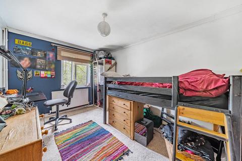 2 Stanley Road, London, N10 2HU
