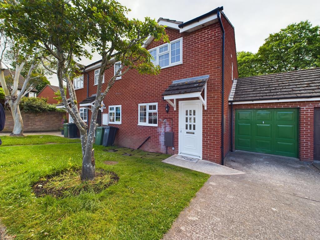 Westholme Road, Hereford HR2 2 bed end of terrace house £950 pcm (£219 pw)