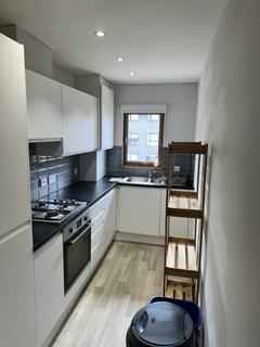 2 bedroom flat to rent, Kelvinhaugh Street, Glasgow, G3