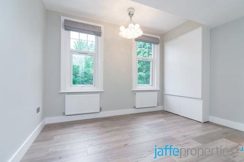 2 bedroom apartment to rent, Westbere Road, London, NW2