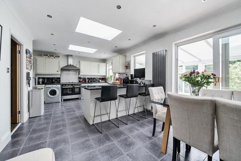 5 bedroom semi-detached house for sale, Baldwins Lane, Croxley Green, Rickmansworth