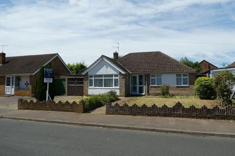 3 bedroom detached bungalow for sale, Elmscote Road, Banbury