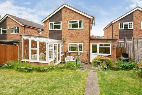 6 Ash Vale, Maple Cross, Rickmansworth, WD3 9UJ