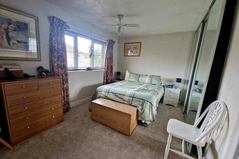 6 Birchtree Lane, Rugeley, WS15 1NQ
