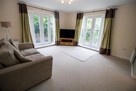 2 bedroom apartment for sale, Balmoral Way, Birmingham B14