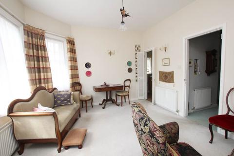 1 bedroom flat for sale, Darley Road, Eastbourne, BN20 7PE