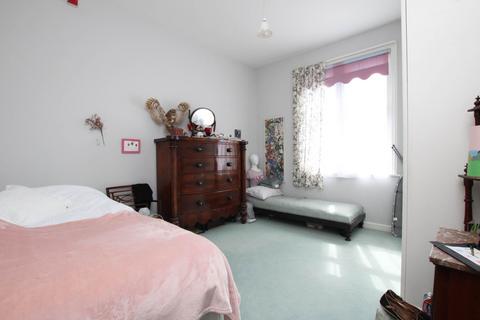 1 bedroom flat for sale, Darley Road, Eastbourne, BN20 7PE