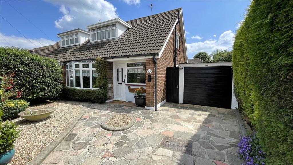 Branksome Close, Stanford-le-Hope... 3 bed semi-detached house for sale ...