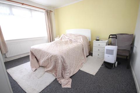 3 Fairview Drive, Broadstone, BH18 9AP