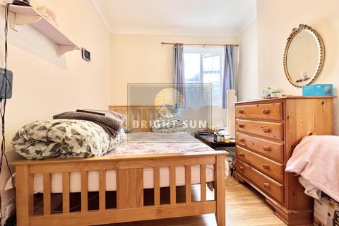 2 bedroom maisonette for sale, Southall UB2