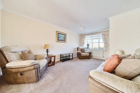 3 bedroom semi-detached house for sale, Norman Way, Middleton-On-Sea, PO22