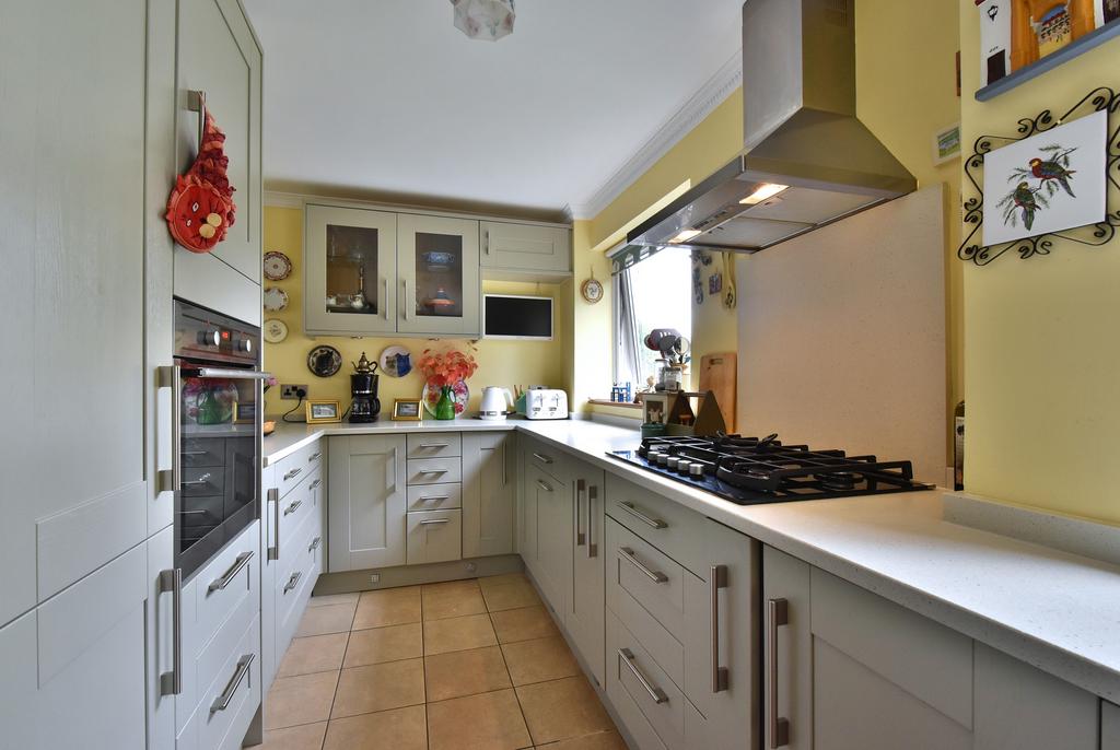 Broadheath Drive, Chislehurst, BR7 5 bed terraced house £575,000