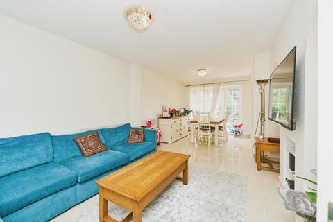 3 bedroom semi-detached house for sale, Bowness Crescent, London SW15