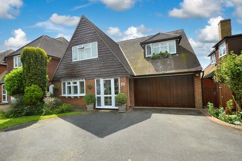 4 bedroom detached house for sale, Hayes Barton, Southend-On-Sea, SS1
