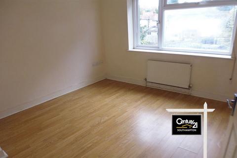 2 bedroom flat to rent, Bitterne Road West, SOUTHAMPTON SO18