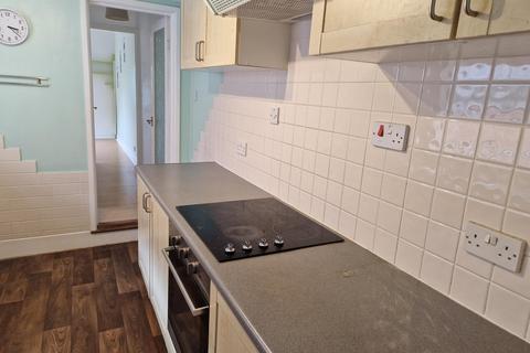 2 bedroom apartment to rent, Waterloo Road, Southampton SO15