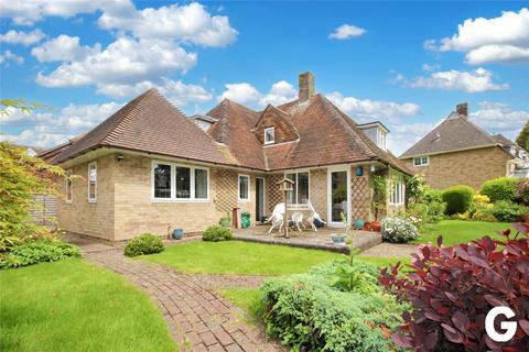 3 bedroom detached house for sale, Manor Gardens, Ringwood, Hampshire, BH24