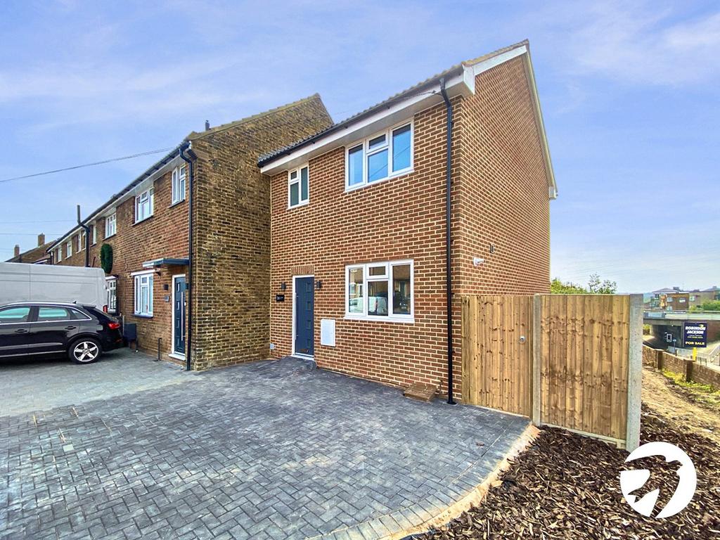 Groombridge Close, South Welling... 3 bed end of terrace house £2,000