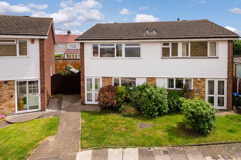 3 bedroom semi-detached house for sale, Birchington Close, Bexleyheath, DA7