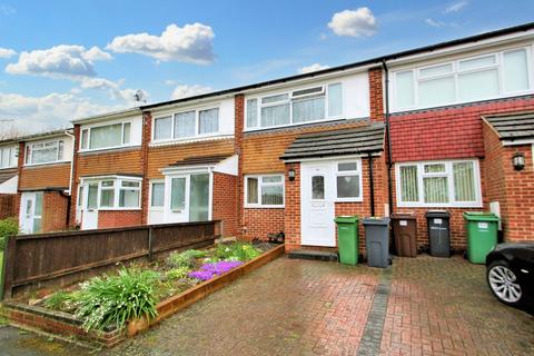 2 bedroom terraced house to rent, Hildenborough Crescent, Maidstone ME16