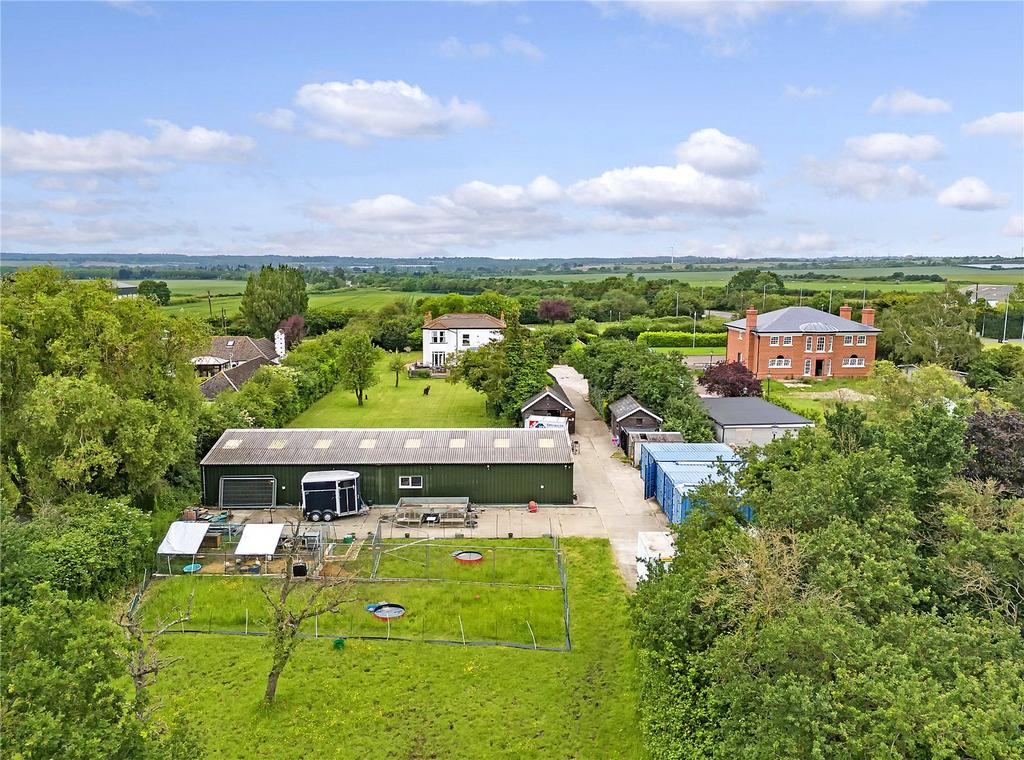 Brentwood Road, Bulphan, RM14 4 bed detached house for sale £1,600,000