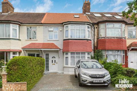 4 bedroom terraced house to rent, Brentmead Gardens, London, NW10