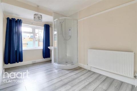 1 bedroom maisonette to rent, Branston Court