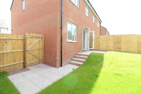 3 bedroom semi-detached house to rent, Walsall WS2