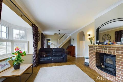 4 bedroom detached house for sale, Galleywood Road, Chelmsford