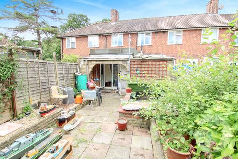 63 Castlecombe Road, London, SE9 4AU